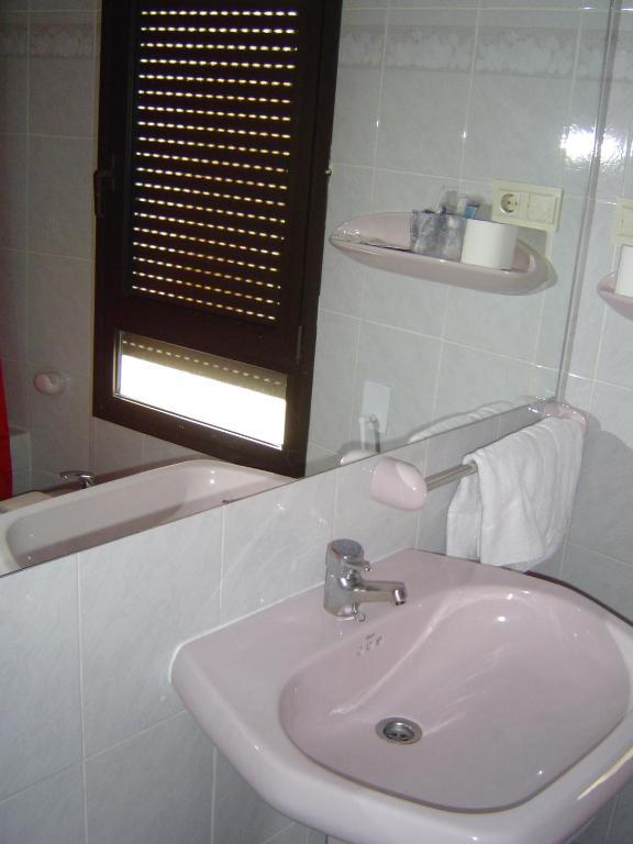 קלמוצ'ה Hotel Lazaro חדר תמונה