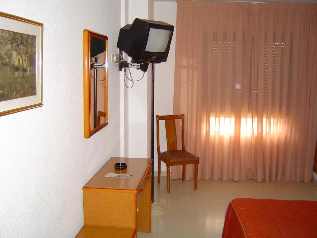 קלמוצ'ה Hotel Lazaro מראה חיצוני תמונה